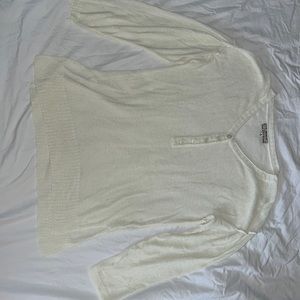 Light weight sweater